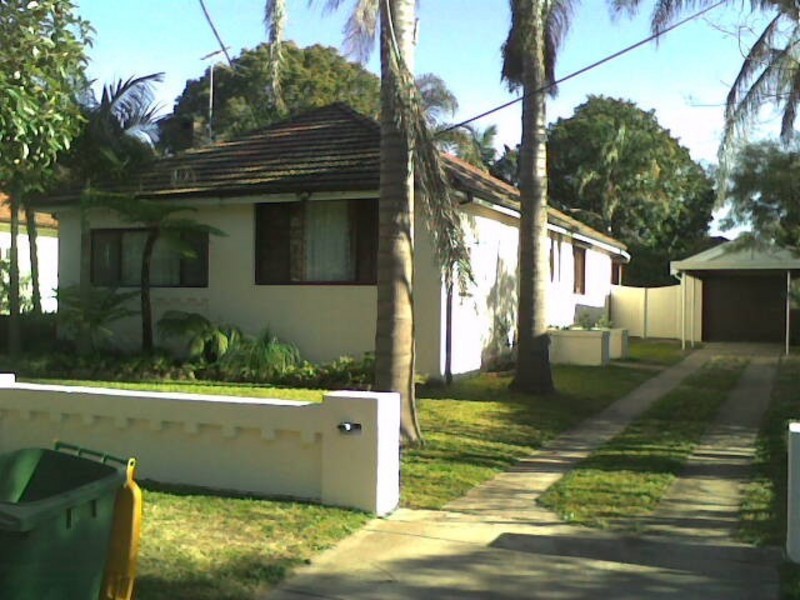 13 Beamish Street, Northmead NSW 2152