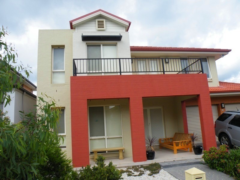 18 Pugh Ave, Pemulwuy NSW 2145