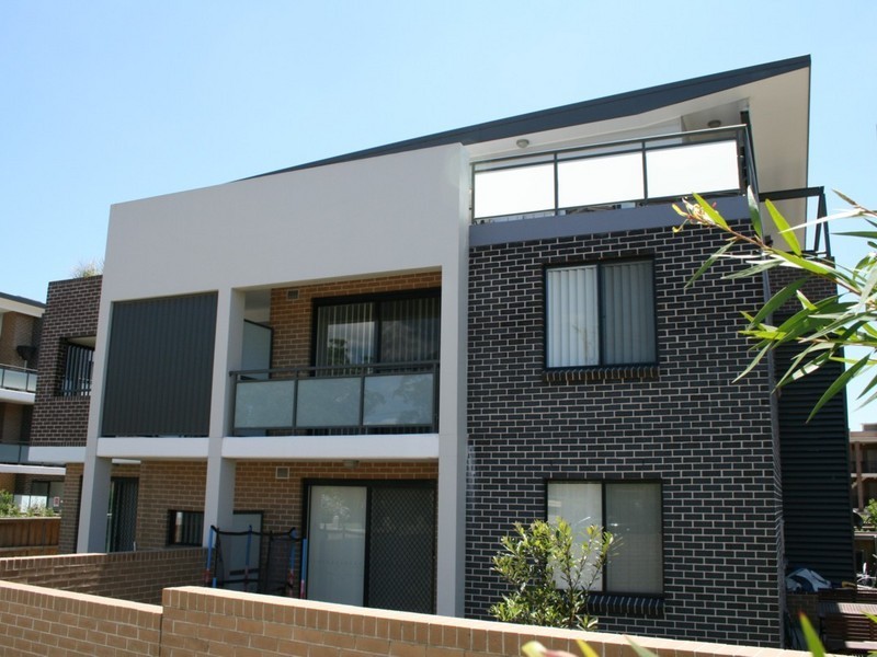 6/213-215 William Street, Granville NSW 2142