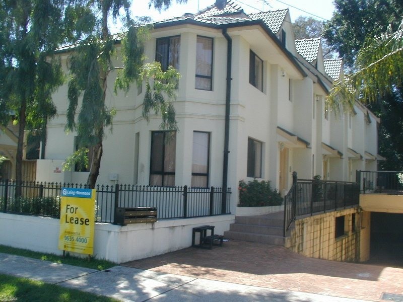 2/82 O’Connell St, Parramatta NSW 2150