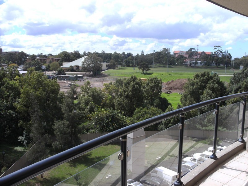 603/91-101A Bridge Road, Westmead NSW 2145