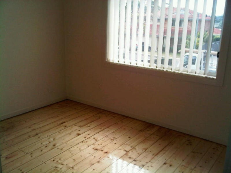 30 Burraboggee Road, Pendle Hill NSW 2145