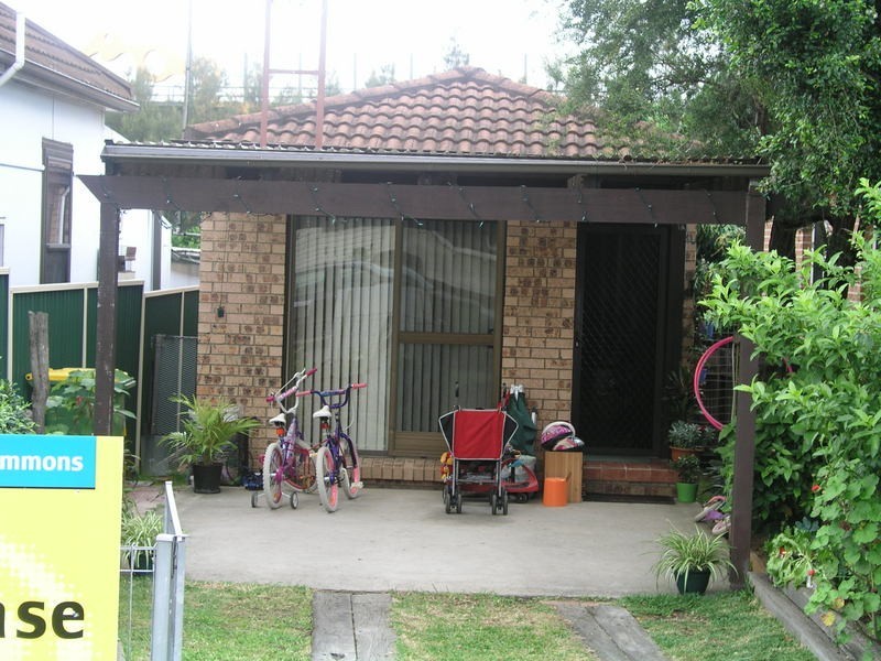 32a Ritchie Street, Rosehill NSW 2142