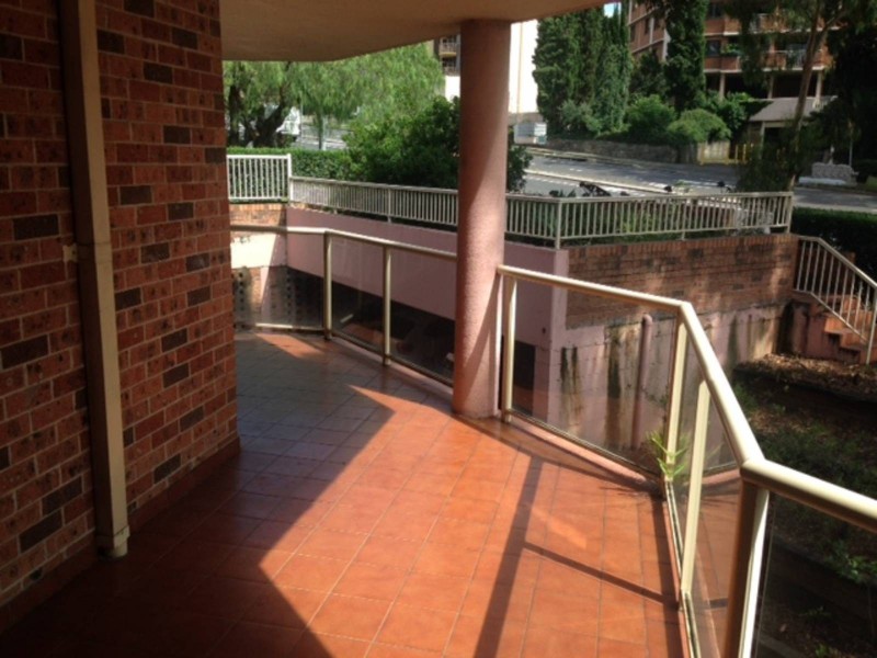 8/13-21 Great Western Highway, Parramatta NSW 2150