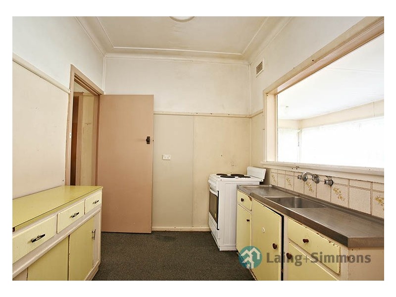 5 Bernard Street, Westmead NSW 2145