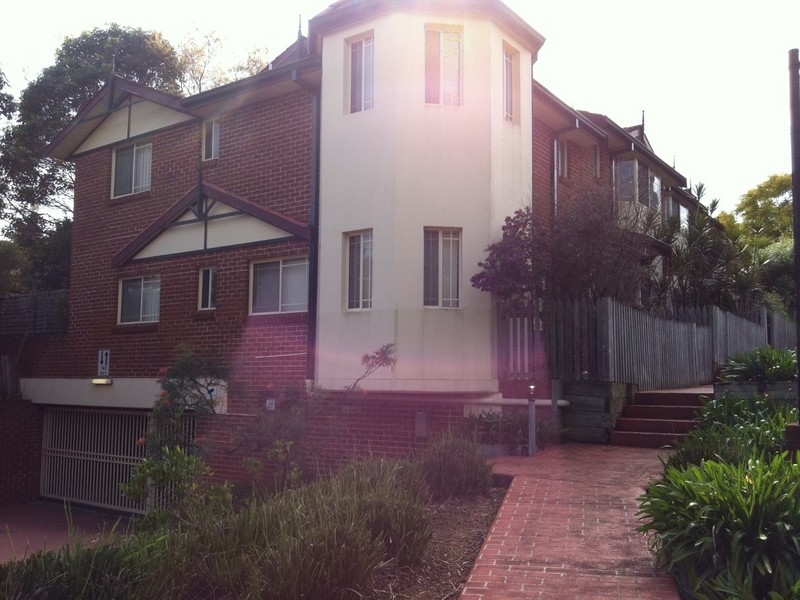 4/12 Shirley Street, Carlingford NSW 2118