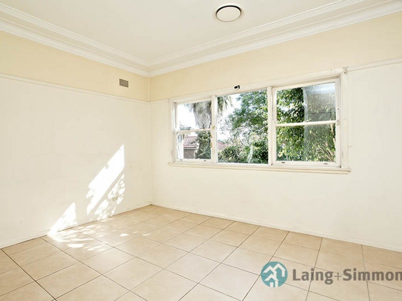 6 Greenslope Street, South Wentworthville NSW 2145