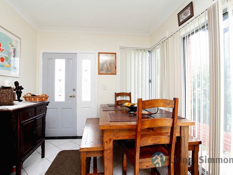 8/102-104 Lackey Street, Merrylands NSW 2160