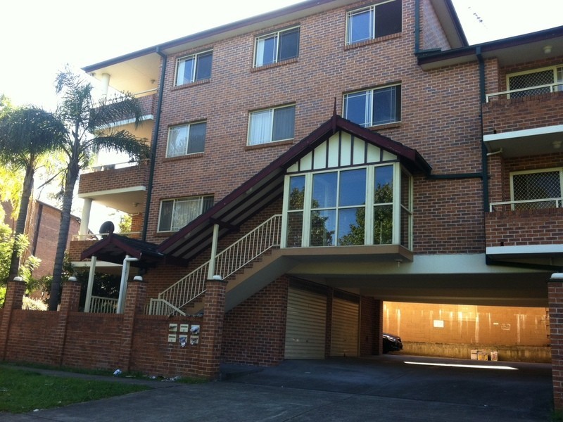 2/32 Galloway Street, North Parramatta NSW 2151