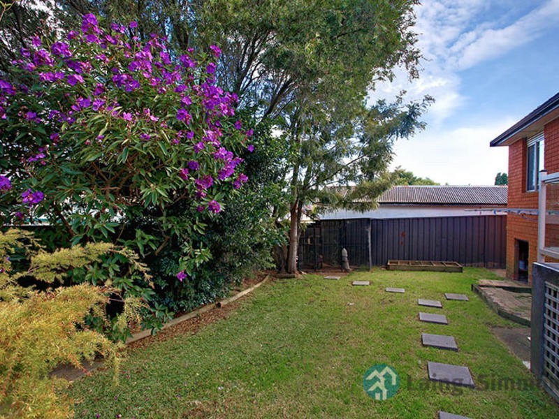 102 Runyon Avenue, Greystanes NSW 2145