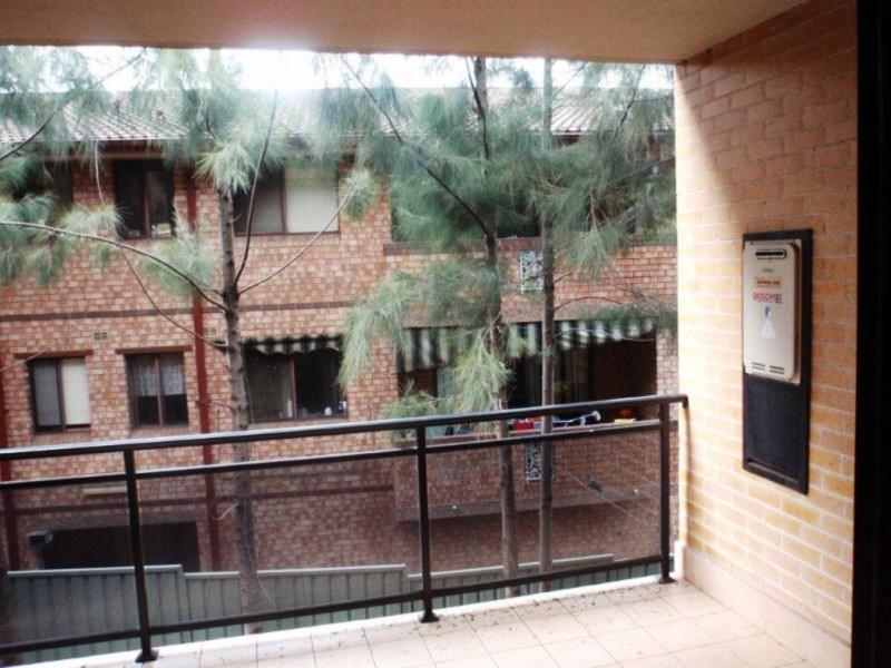 8/95 Great Western Highway, Parramatta NSW 2150