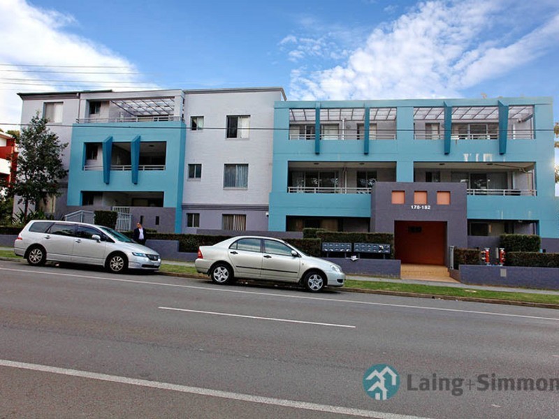 8/178 Bridge Road, Westmead NSW 2145