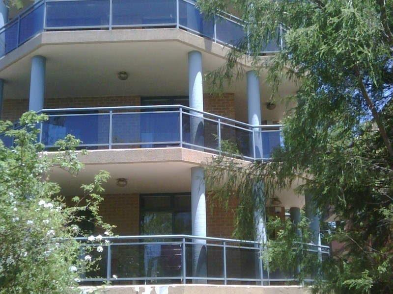 1/14 Queens Road, Westmead NSW 2145