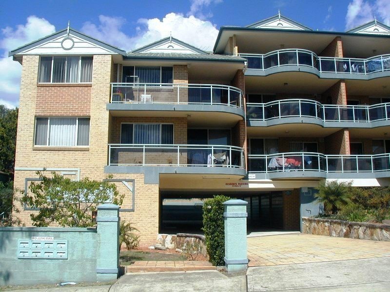 2/26-30 Bailey Street, Westmead NSW 2145