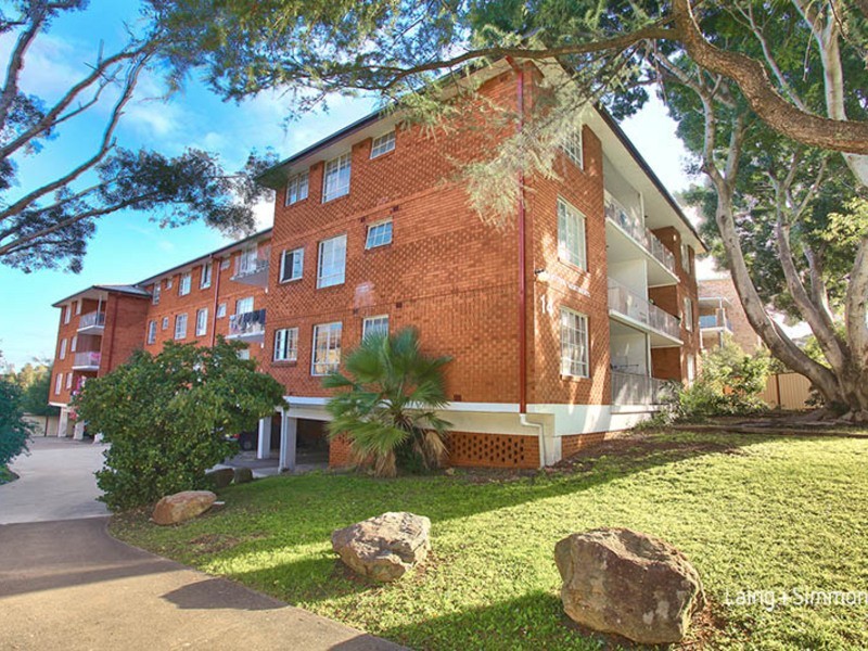 4/14 Allen Street, Harris Park NSW 2150