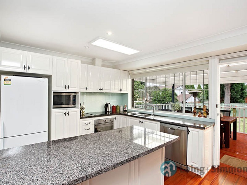 8 Sierra Place, Baulkham Hills NSW 2153