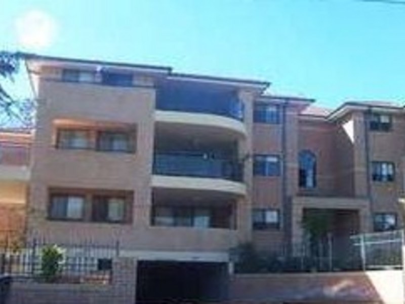 10/25A Good Street, Westmead NSW 2145