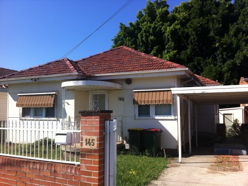 145 Great Western Highway, Mays Hill NSW 2145