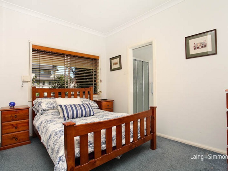 129 Chifley Street, Smithfield NSW 2164