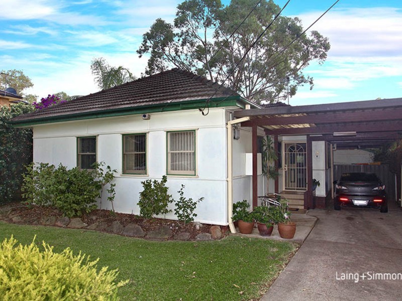 2 Barry Place, Wentworthville NSW 2145