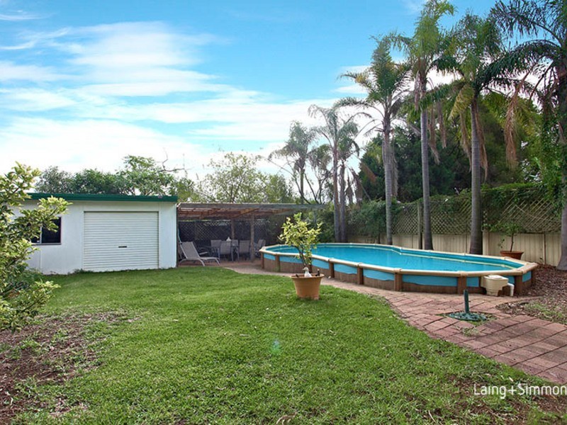 2 Barry Place, Wentworthville NSW 2145