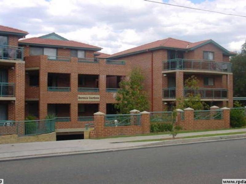 2/152-156 Station Street, Wentworthville NSW 2145