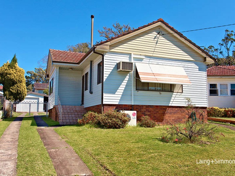 8 Oswald Street, Guildford NSW 2161