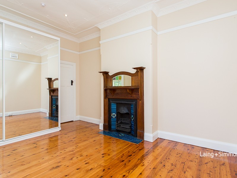 4 Hammers Road, Northmead NSW 2152