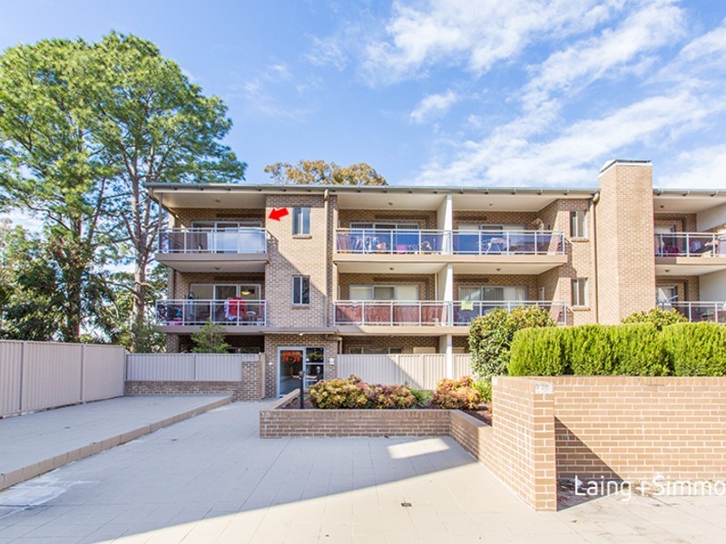 28/2-6 Howard Avenue, Northmead NSW 2152