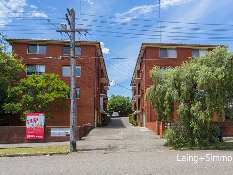 4/3 Western Crescent, Gladesville NSW 2111