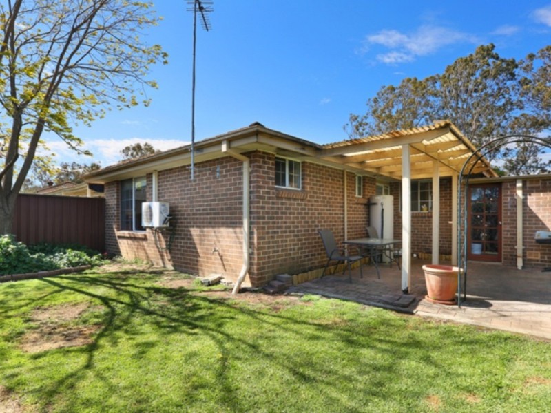 12/212 Harrow Road, Glenfield NSW 2167