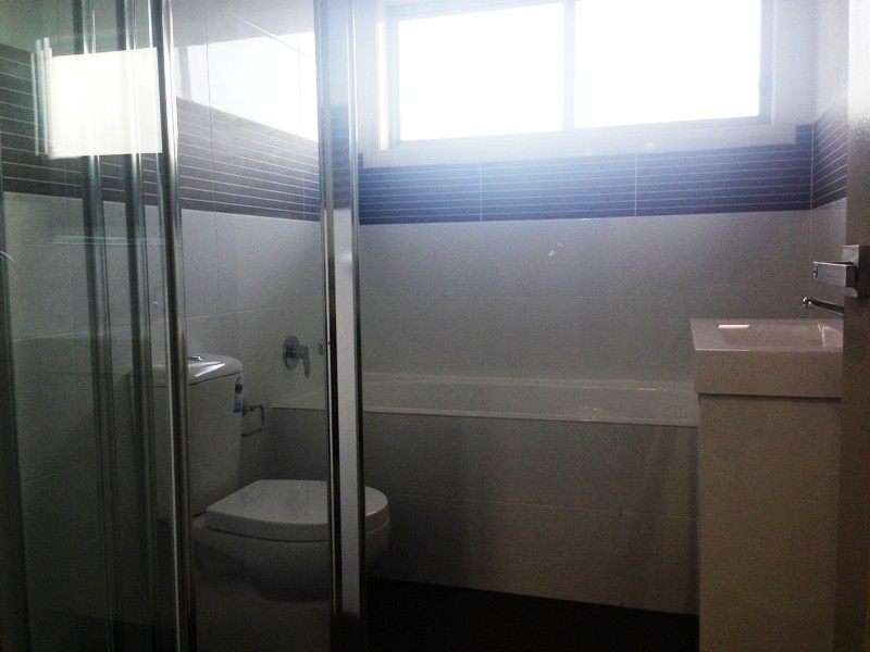 2/62 Hampden Road, South Wentworthville NSW 2145