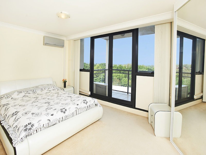 22(722)/32 Hassall Street, Parramatta NSW 2150