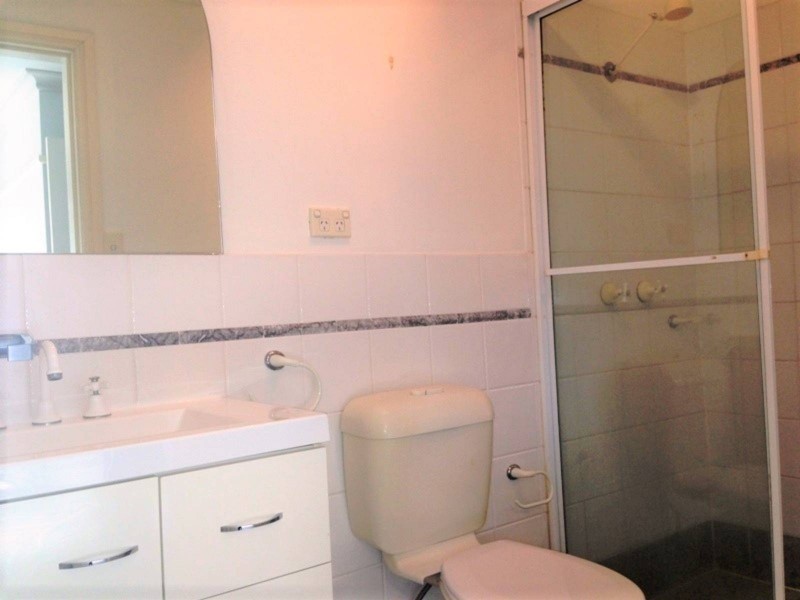 8/27-31 Windermere Avenue, Northmead NSW 2152