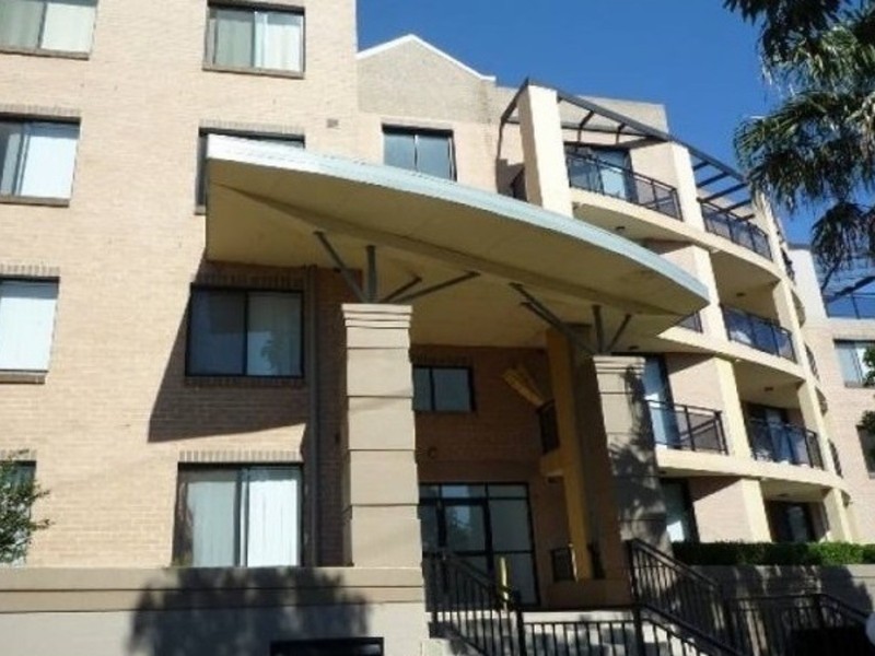 27/9-13 Griffiths Street, Blacktown NSW 2148
