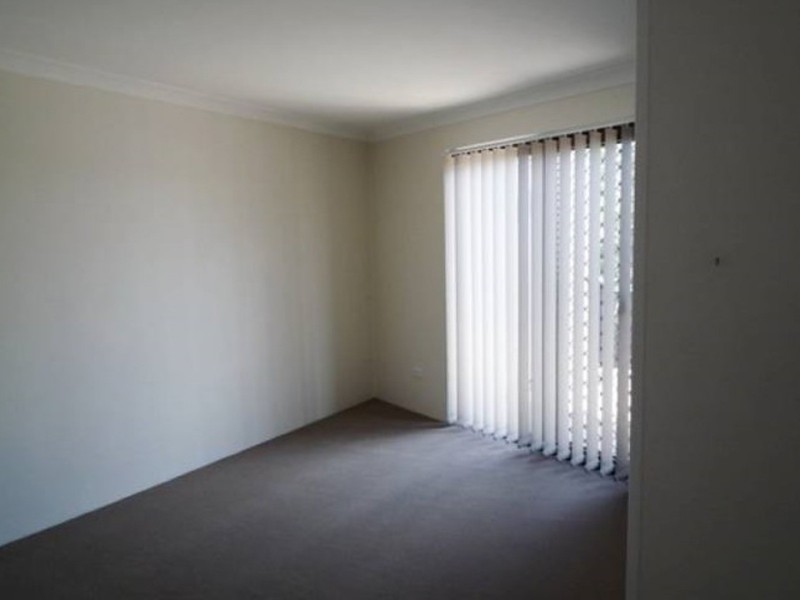 27/9-13 Griffiths Street, Blacktown NSW 2148