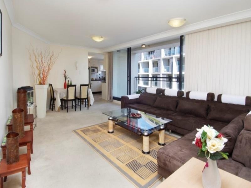 723/23-32 Hassall Street, Parramatta NSW 2150