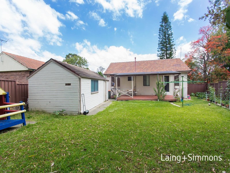43 Brewer Crescent, South Wentworthville NSW 2145