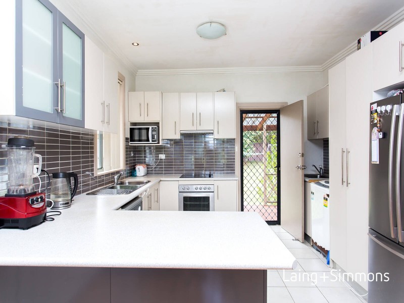 43 Brewer Crescent, South Wentworthville NSW 2145