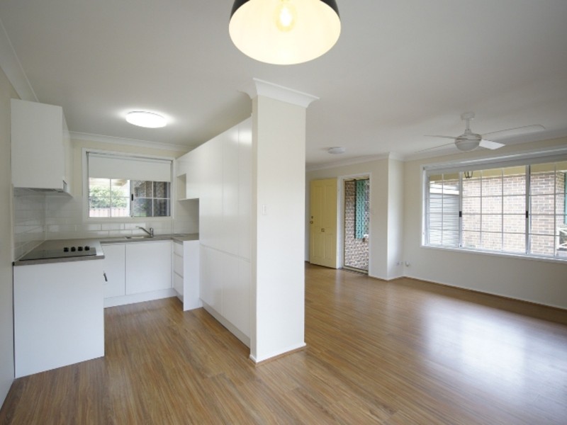 12/212 Harrow Road, Glenfield NSW 2167