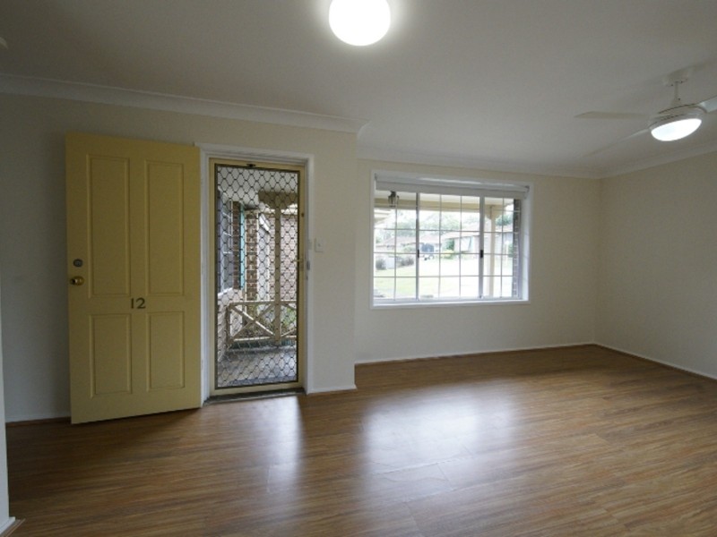 12/212 Harrow Road, Glenfield NSW 2167