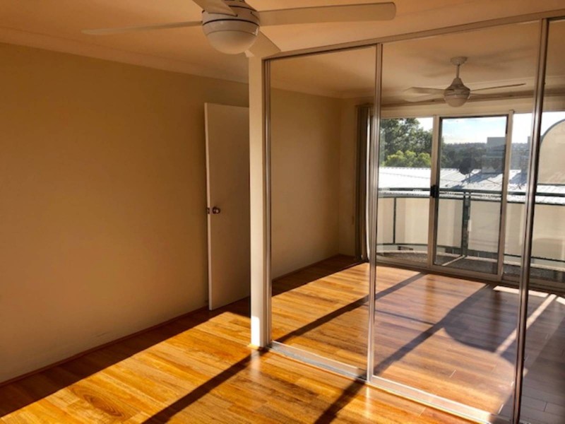 16/18 Thomas May Place, Westmead NSW 2145