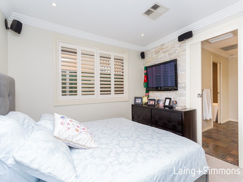 30 Poinciana Parade, Greystanes NSW 2145