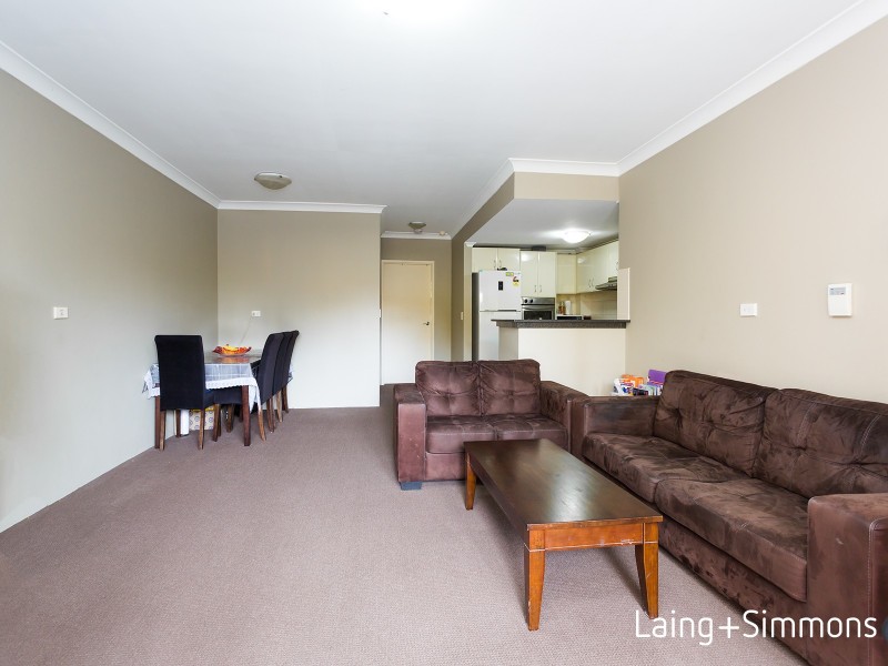 2/8-12 Alexandra Avenue, Westmead NSW 2145