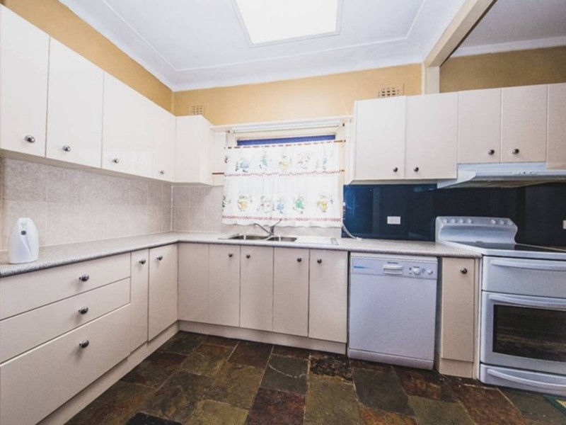 37 Constitution Road, Constitution Hill NSW 2145