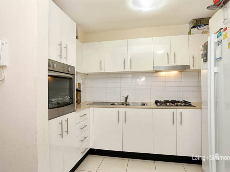 18/2-6 Howard Ave, Northmead NSW 2152