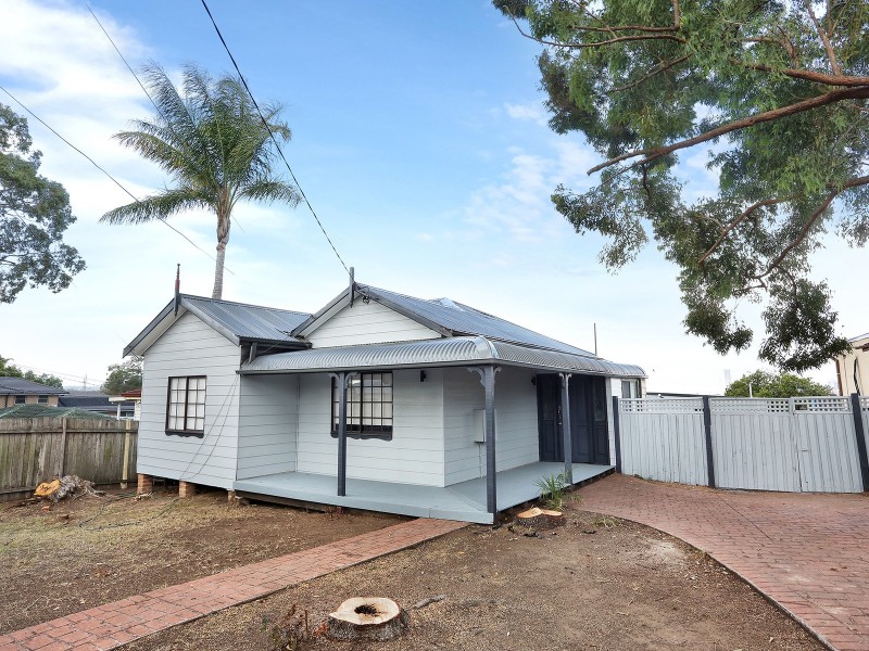 24 Constitution Road, Constitution Hill NSW 2145