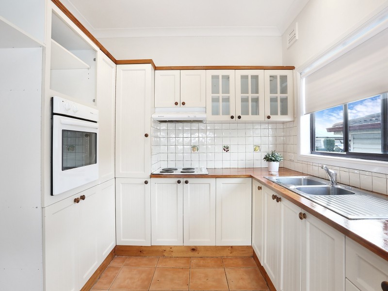 24 Constitution Road, Constitution Hill NSW 2145