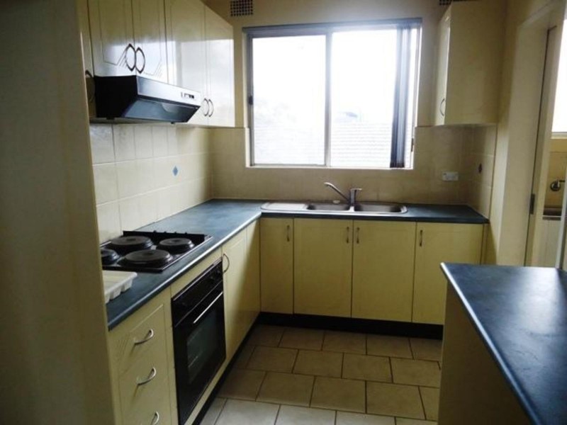 9/11 Station Street West, Parramatta NSW 2150