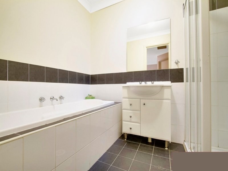 2/10 Abraham Street, Rooty Hill NSW 2766